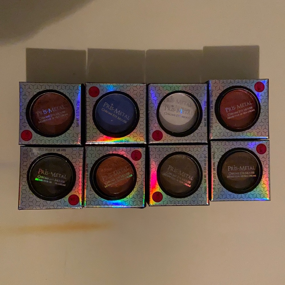 Pris Metal Eyeshadows